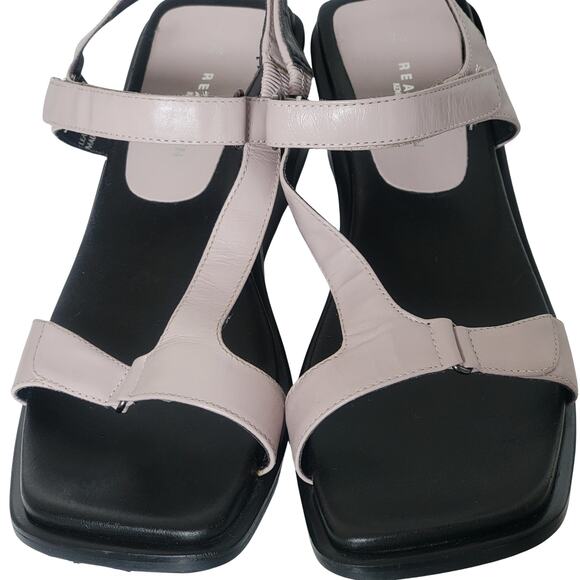Kenneth Cole Reaction Black and Cream Sandals - Picture 4 of 10